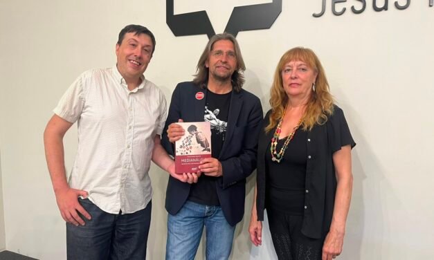 Francisco Sierra presenta ‘Medianálisis’, una reflexión crítica sobre los medios y la democracia en la era digital