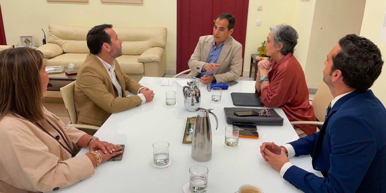Nieto se reúne con el comisionado para la atención a las víctimas de Adamuz