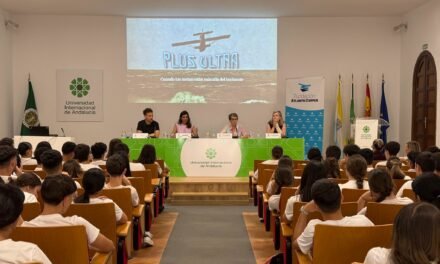 La Cátedra Fundación Atlantic Copper de la UNIA divulga la gesta del Plus Ultra