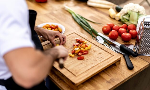Ofertas de empleo en la Cuenca Minera: buscan conductores, auxiliares de cocina, mozos e ingenieros