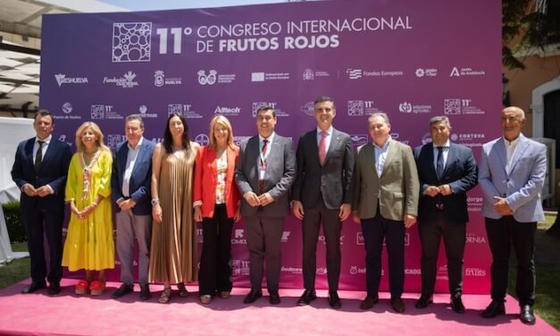El 11 Congreso Internacional de Frutos Rojos cierra en Huelva un edición de récord