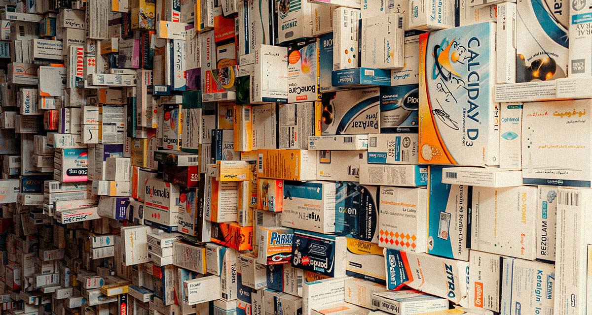 Recolección de medicinas en el Ayuntamiento de Campofrío para el envío urgente a Venezuela