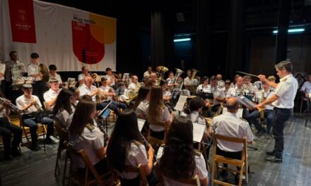 La Banda de Música de Zalamea lleva el nombre del municipio a Disneyland París
