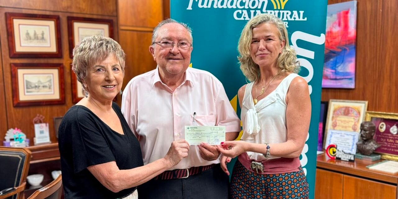 Fundación Caja Rural entrega al Banco de Alimentos la recaudación de su concierto lírico