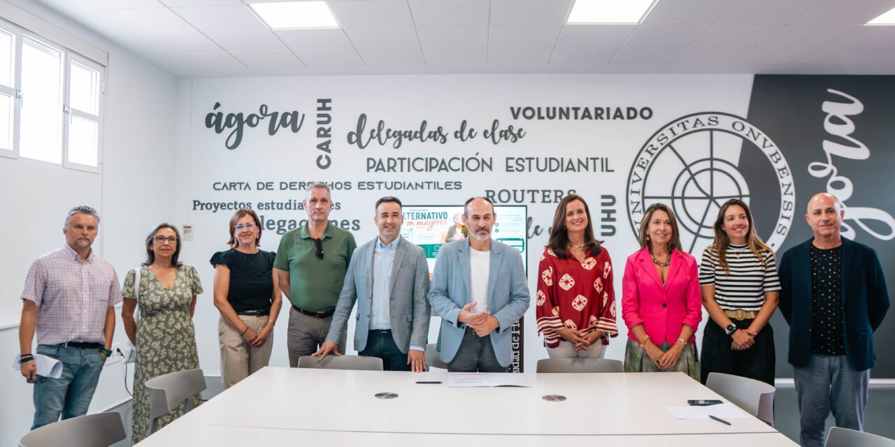 La UHU une a estudiantes y mayores en un nuevo Programa de Alojamiento Alternativo