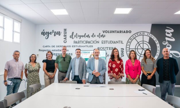 La UHU une a estudiantes y mayores en un nuevo Programa de Alojamiento Alternativo