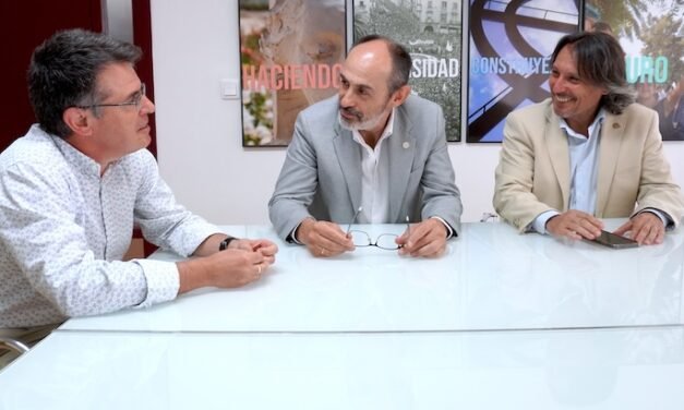 Relevo al frente del equipo de Gerencia de la Universidad de Huelva
