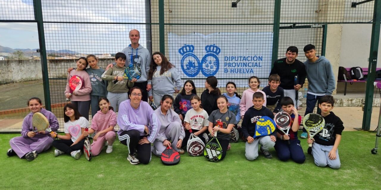 Mas de 2.600 jóvenes participan en lo talleres formativos de deportes de la Diputación