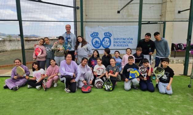 Mas de 2.600 jóvenes participan en lo talleres formativos de deportes de la Diputación