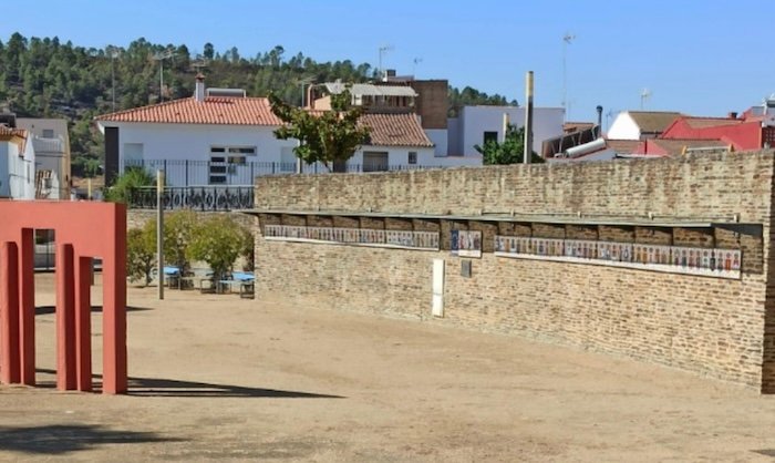 Fallece un hombre de 30 años tras precipitarse desde una valla en Nerva