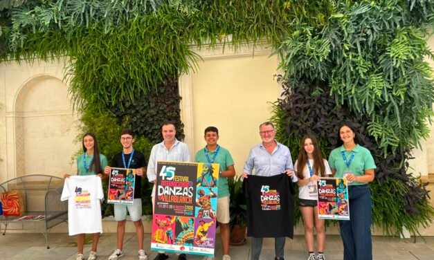 Once grupos de diez países se citan en el 45 Festival de Danzas de Villablanca