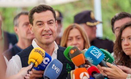 Moreno pide «máxima cautela» ante la «complejidad» del incendio en Niebla