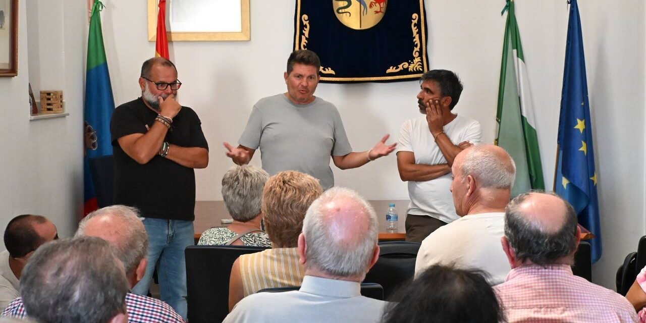 IU pide la Medalla de la Provincia para Berrocal y Zalamea
