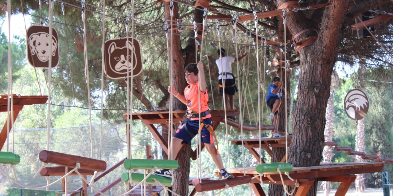 El Parque Nuevo Mundo La Rábida diversifica el turismo de aventura en Huelva en su primer mes