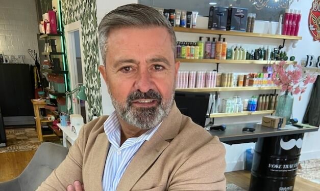 Aiqbe distingue al catedrático José Manuel Andújar por su labor investigadora