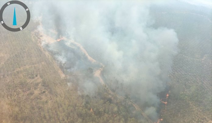 Declarado un nuevo incendio en el paraje Cueva de la Mora de Almonaster