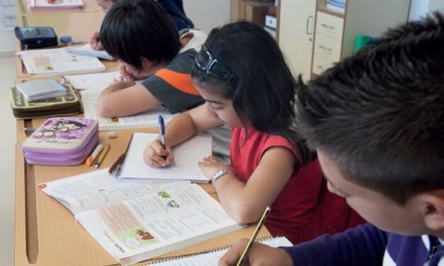 Más de 56.000 estudiantes de Huelva se beneficiará de la gratuidad de libros de texto