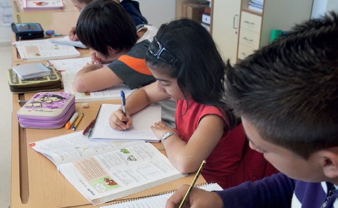 Más de 56.000 estudiantes de Huelva se beneficiará de la gratuidad de libros de texto
