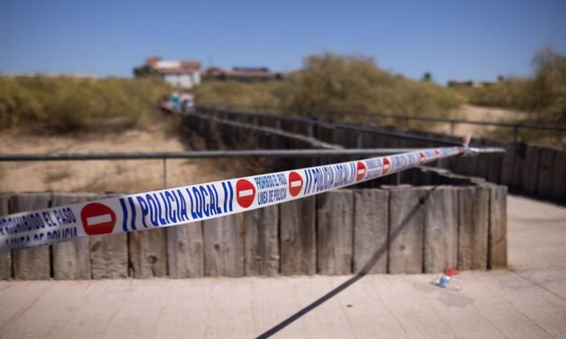 Detenido un hombre tras la muerte violenta de su pareja cerca de una playa de Isla Cristina