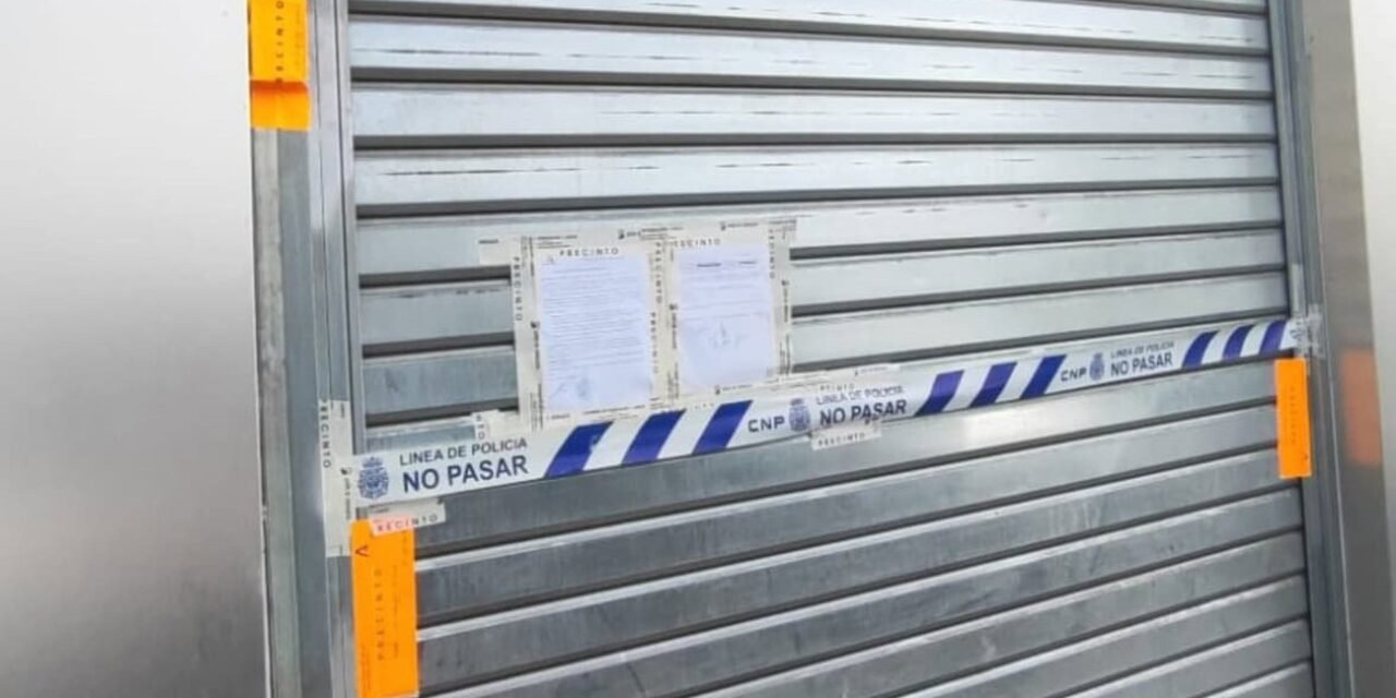 Precintada una clínica de injerto capilar en Huelva