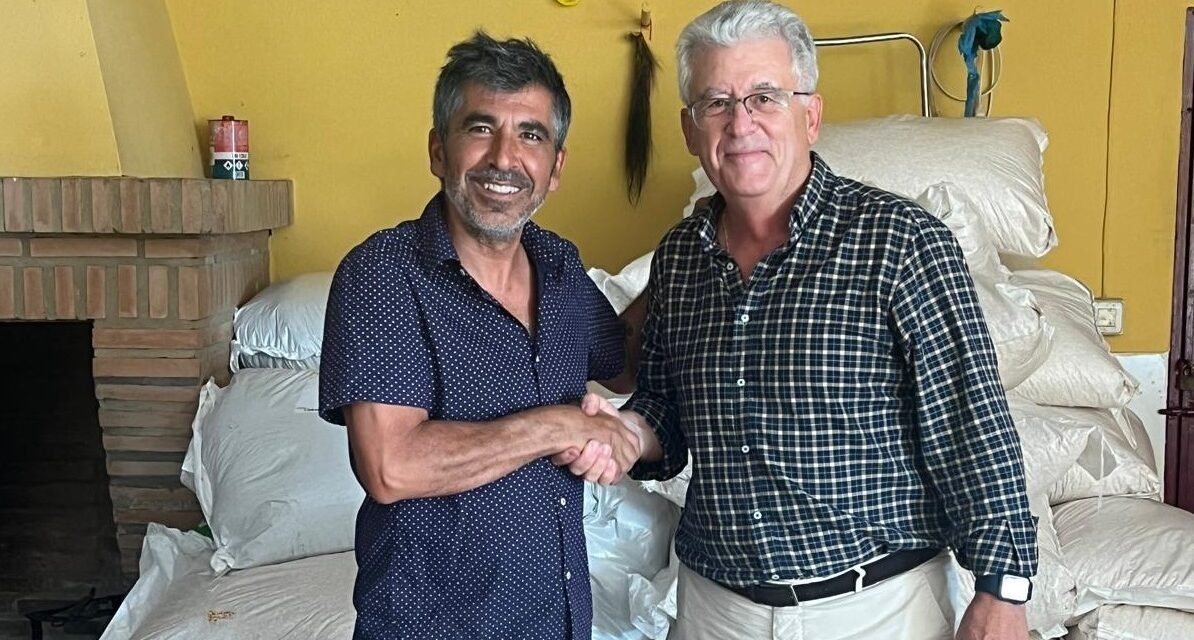 Los veterinarios donan 3.000 kilos de alimento para la fauna silvestre de Berrocal