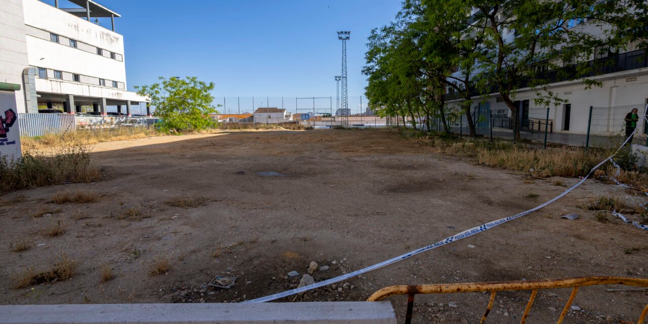 El Ayuntamiento adjudica a los vecinos de Nuevo Molino la parcela del nuevo aparcamiento