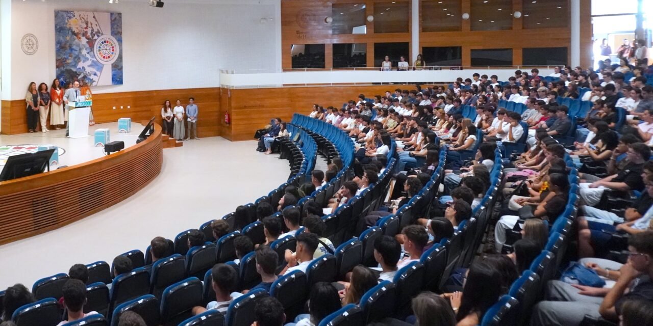 La UHU da la bienvenida a sus más de 2.200 estudiantes de nuevo ingreso