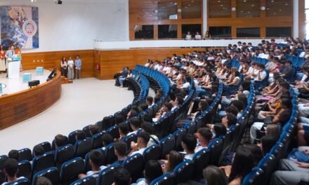 La UHU da la bienvenida a sus más de 2.200 estudiantes de nuevo ingreso
