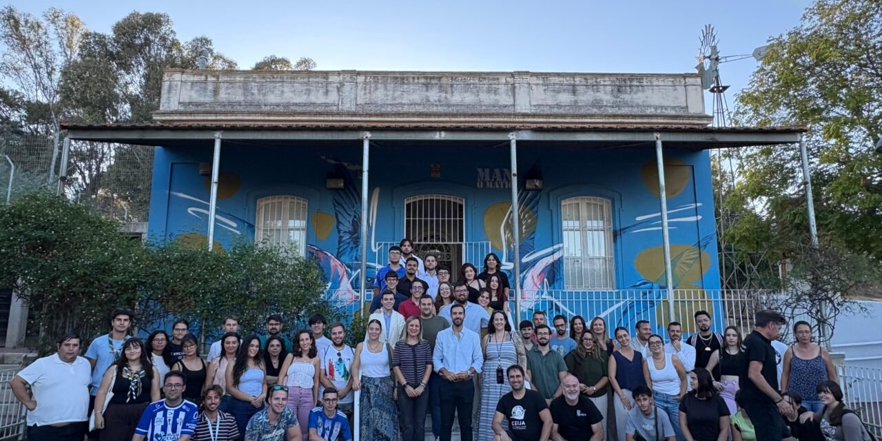 El Ayuntamiento reúne a los colectivos juveniles para impulsar nuevas ideas para Huelva