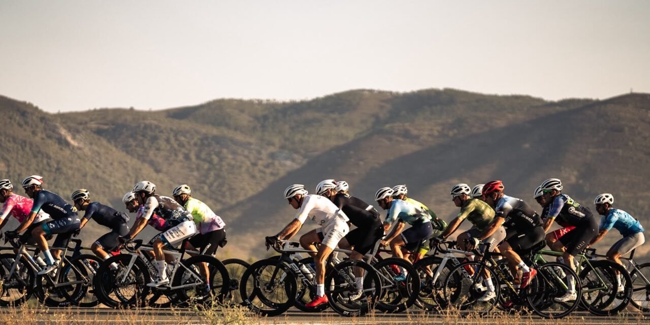 La HUEX Gran Fondo convierte a la Sierra de en el gran escenario del ciclismo de fondo