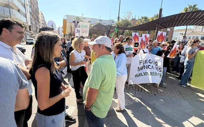 María Márquez exige a Moreno Bonilla que «de la cara» tras los incendios de Huelva