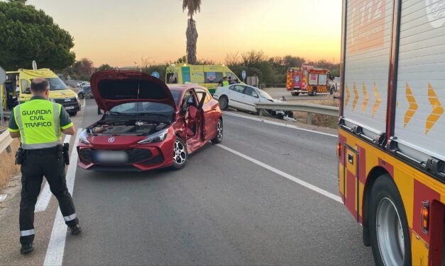 Cuatro heridos en un accidente de tráfico en Bollullos