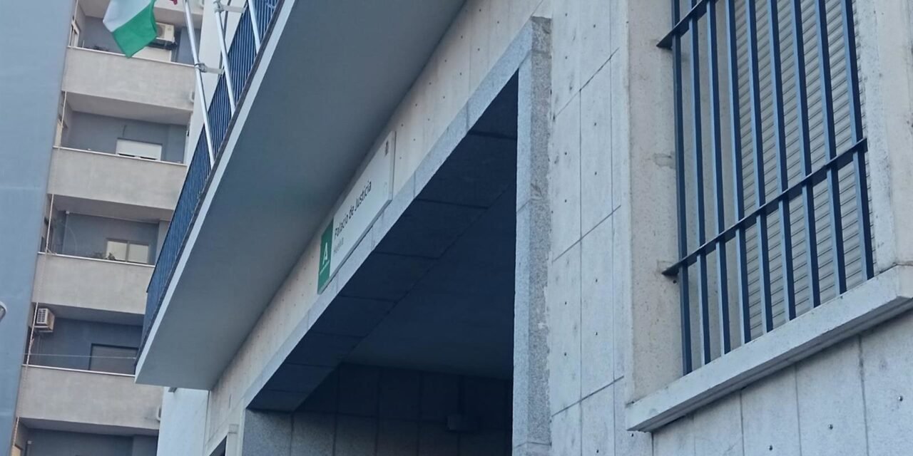 Nueve meses de prisión por agredir a un celador del centro de salud de Bonares