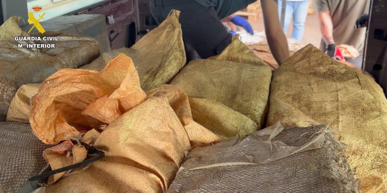 Interceptada una furgoneta con más de 1.200 kilos de cocaína junto a la ría de Huelva