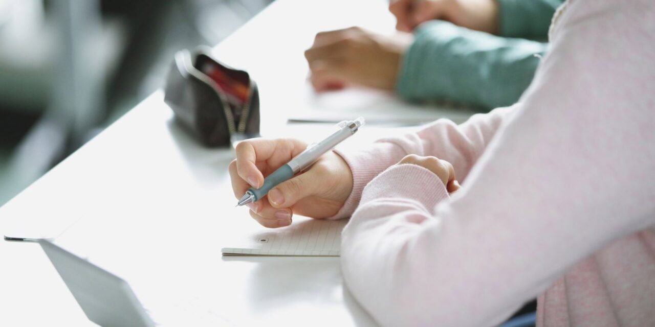 Más de 54.400 estudiantes de ESO, Bachillerato, FP y Adultos comienzan las clases el día 15