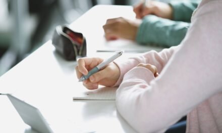 Más de 54.400 estudiantes de ESO, Bachillerato, FP y Adultos comienzan las clases el día 15