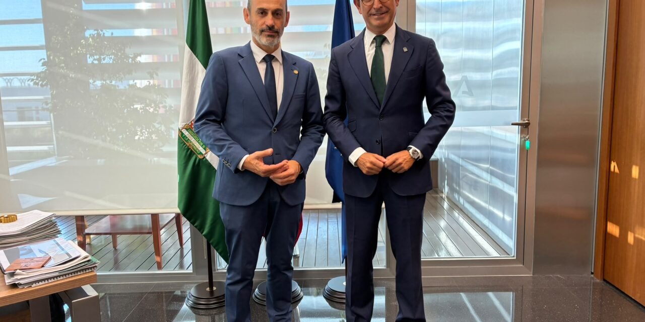 Paradela reconoce el esfuerzo de la UHU por adecuar su oferta académica