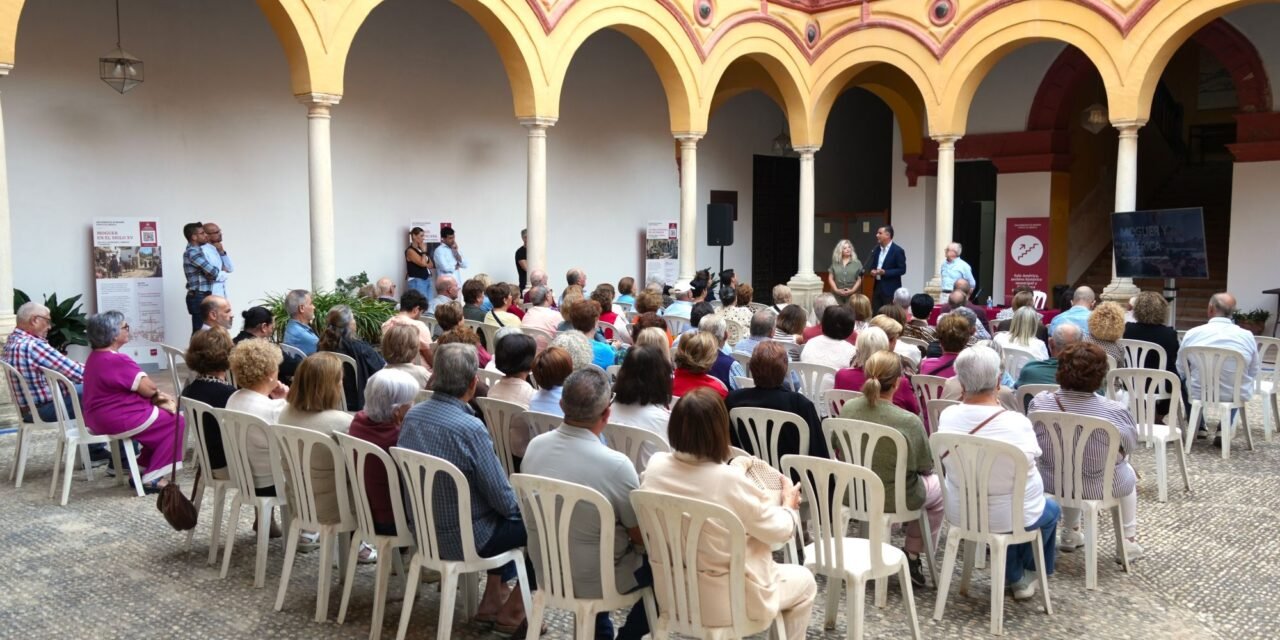 Los mayores de Moguer disfrutan con Arte de Vivir