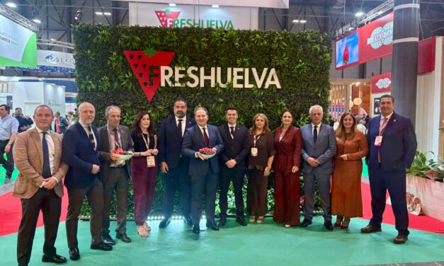 Freshuelva liderará una reclamación europea para armonizar el uso de materias activas en los países productores