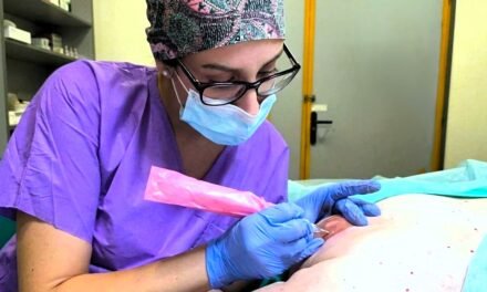 El Juan Ramón Jiménez incorpora la reconstrucción mamaria completa con micropigmentación