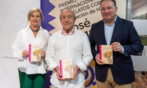 González Ugidos recibe el José Nogales por ‘Perorata de un vampiro’