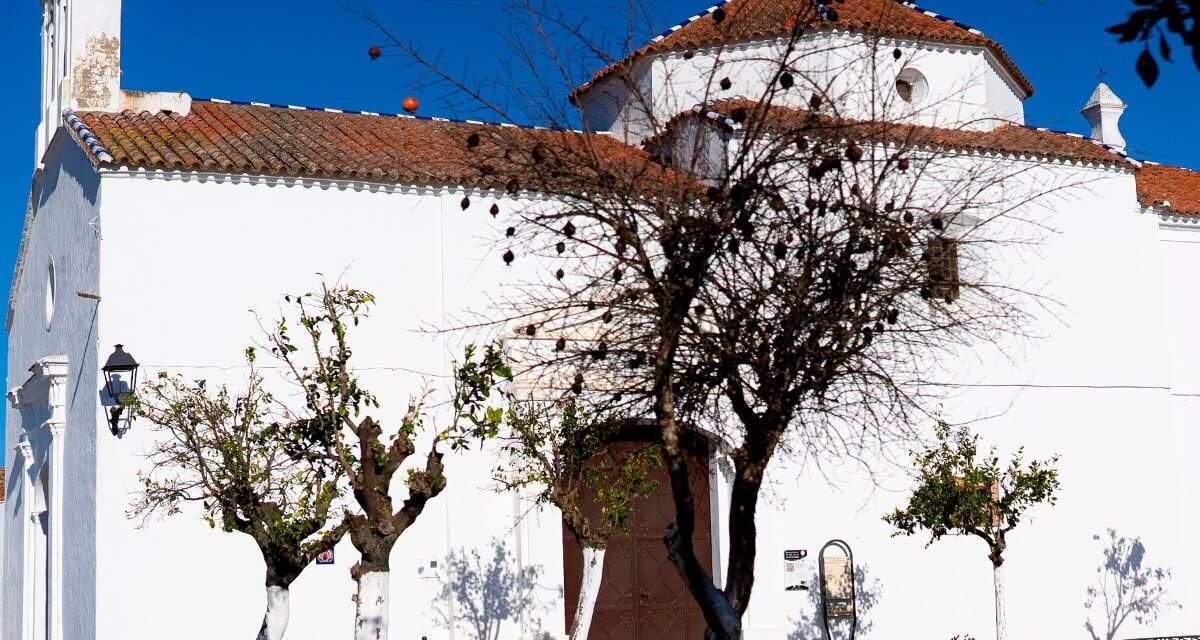 La Granada celebra una jornada de convivencia con senderismo, gastronomía y fandangos