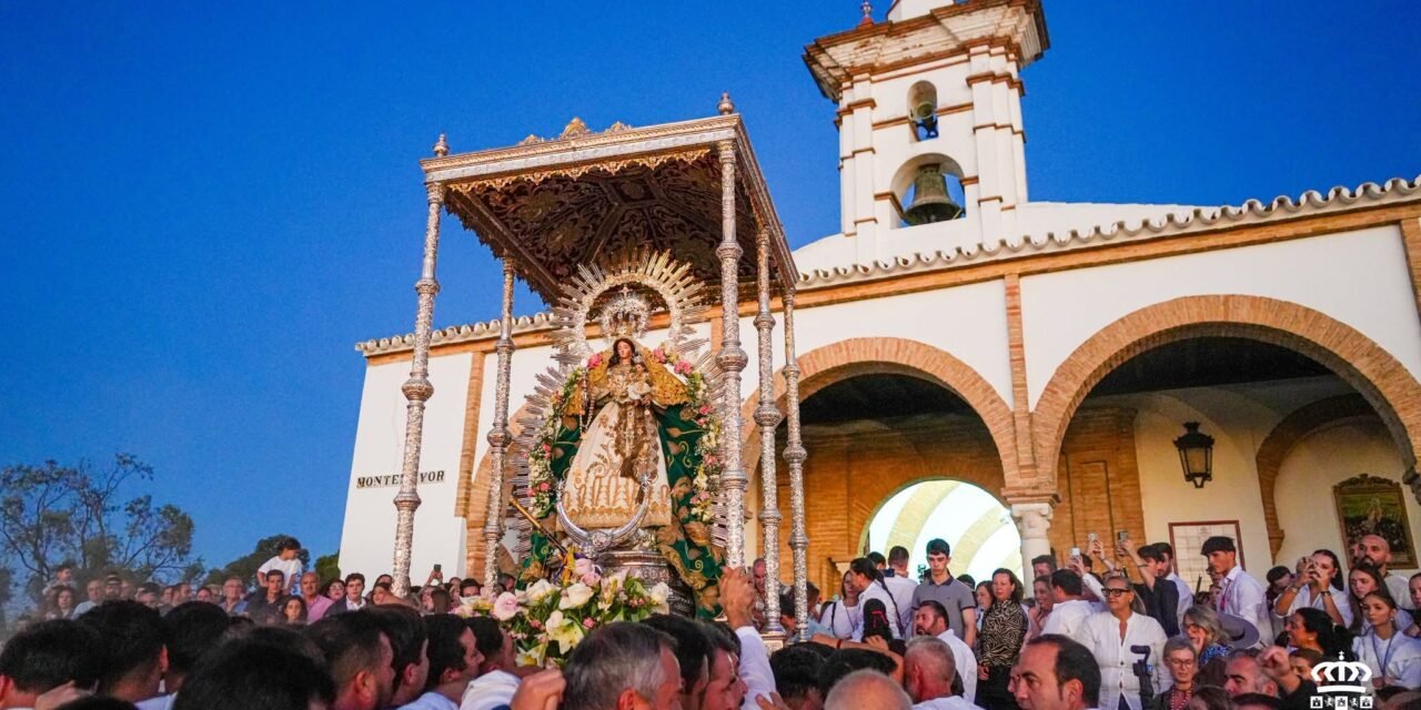 La Virgen de Montemayor regresa a su ermita acompañada por cientos de fieles