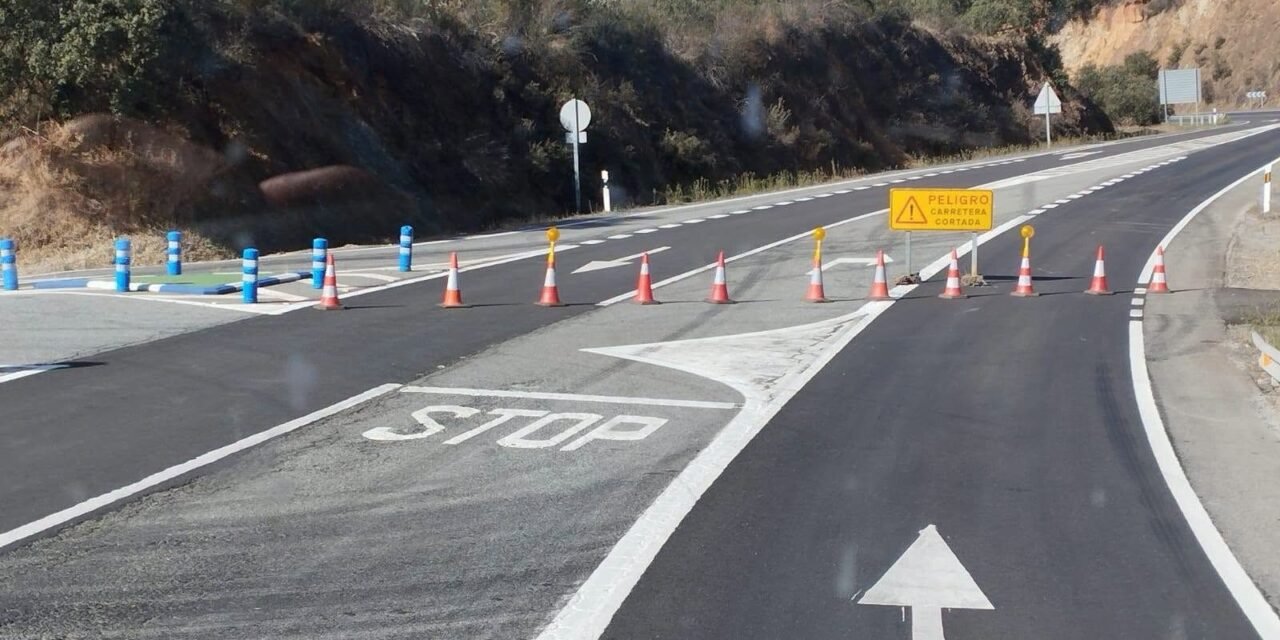 Cortado un tramo de la N-435 por el posible hundimiento de un tubo de conducción