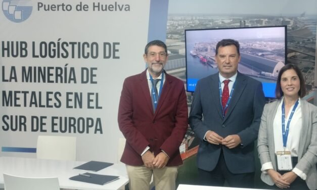 El Puerto de Huelva muestra al mundo sus servicios vinculados con la minería