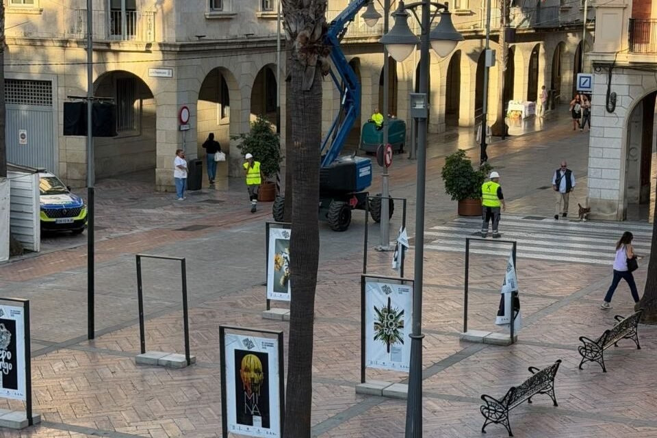 Reiterados actos vandálicos obligan a retirar una exposición sobre la diversidad del español