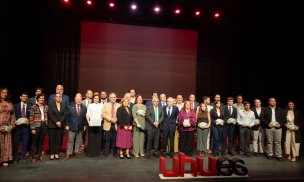 La ETSI reconoce el talento de sus nuevas generaciones
