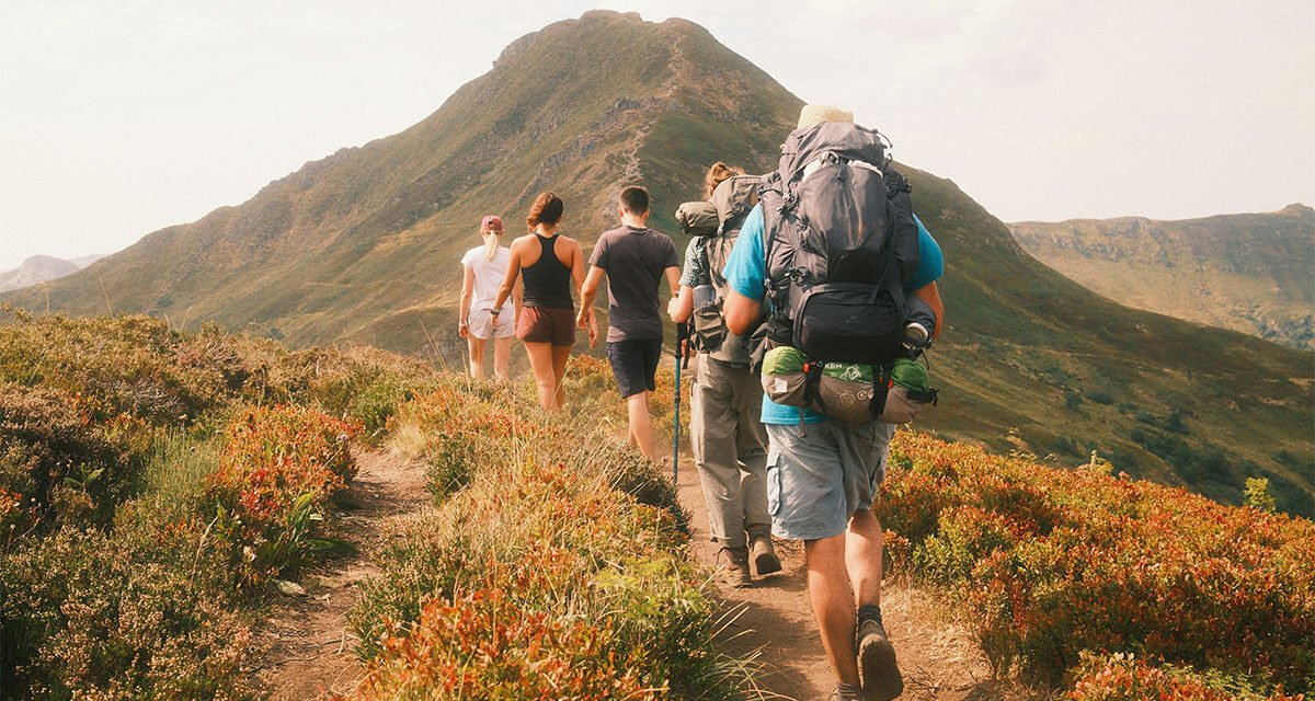 El Campillo arranca su Programa de Senderismo con rutas por la provincia y el Algarve